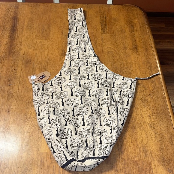 New Tree Sesign reversible blue/ black Veggie Dry long  sling bag - Picture 2 of 8